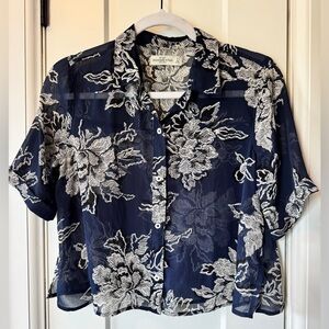 Abercrombie & Fitch* Sheer floral blouse